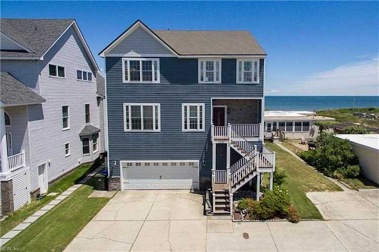 2430 Bay Oaks Place Norfolk, VA 23518