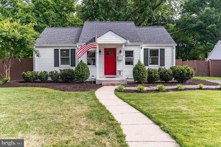 3512 Groveton St Alexandria, VA 22306