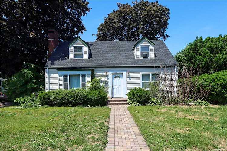 45 Maple Avenue Westbury, NY 11590