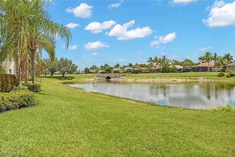 28662 San Lucas Ln #202 Bonita Springs, FL 34135