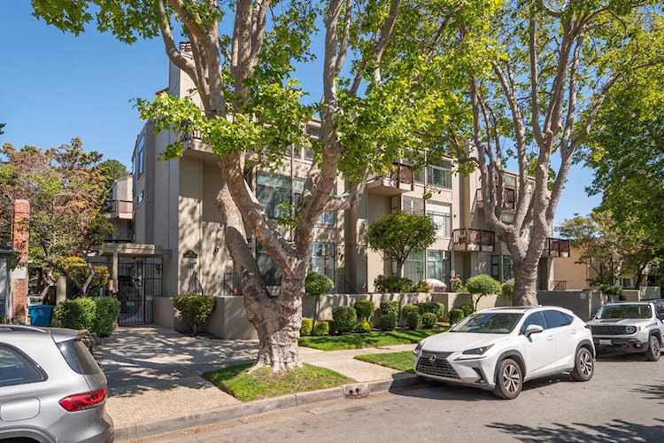 Address Withheld San Mateo, CA 94401