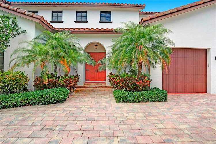 2864 NE 36th St Fort Lauderdale, FL 33308