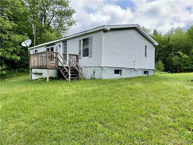 7806 Erie Canal Rd New Bremen, NY 13367