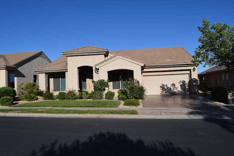 4625 S Sand Feather CIR St George, UT 84790