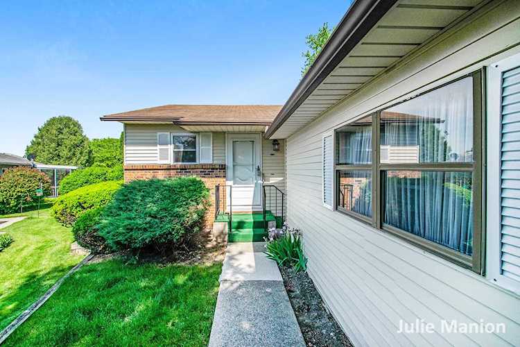 3075 SE Riviera Ct #43 Kentwood, MI 49512 | MLS 22021896 Photo 1