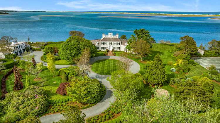 108 Cotchpinicut Road North Chatham, MA 02650