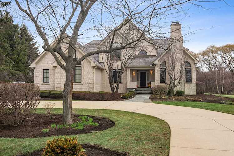 6253 Pine Tree Dr Long Grove, IL 60047 | MLS 11370769 Photo 1