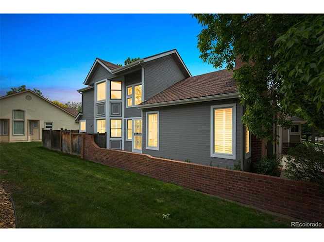 2558 S Independence Ct Lakewood, CO 80227