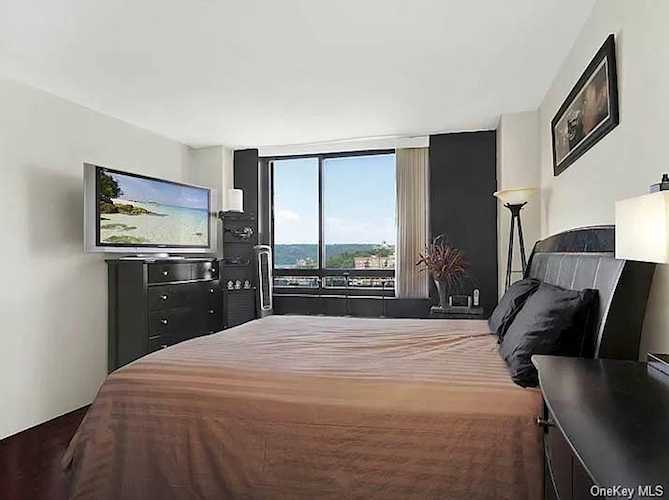 2287 Johnson Avenue #12B Bronx, NY 10463
