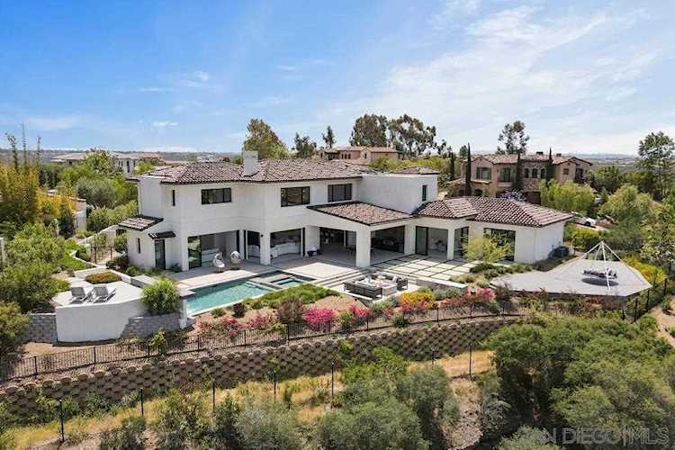 6932 The Preserve Terrace San Diego, CA 92130
