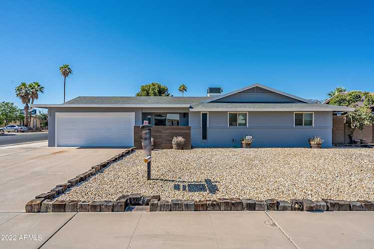 2315 E Karen Drive Phoenix, AZ 85022 | MLS 6399539 Photo 1