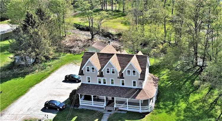 1825 Shandelee Road Youngsville, NY 12791