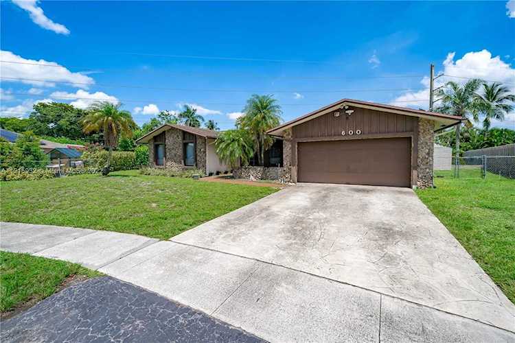 600 NW 76th Ave Plantation, FL 33324