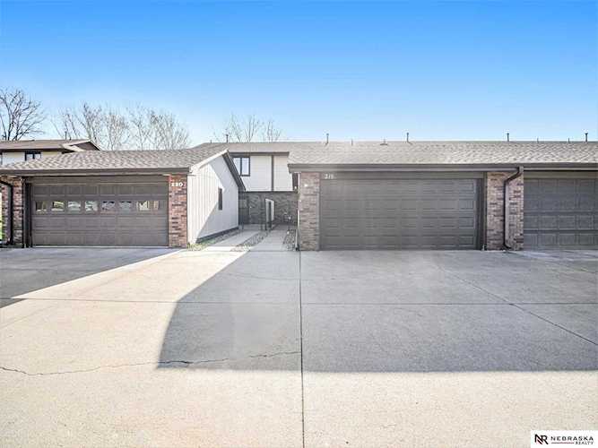 216 N 75 Ct Lincoln, NE 68505 | MLS 22206814 Photo 1
