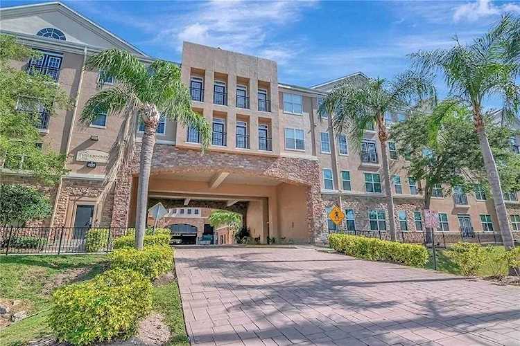 4221 W Spruce St #1202 Tampa, FL 33607