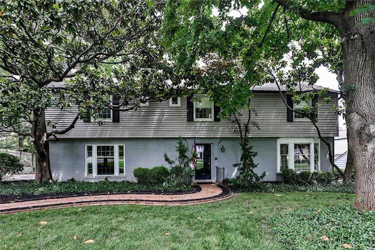 20 Willow Hill Rd Ladue, MO 63124