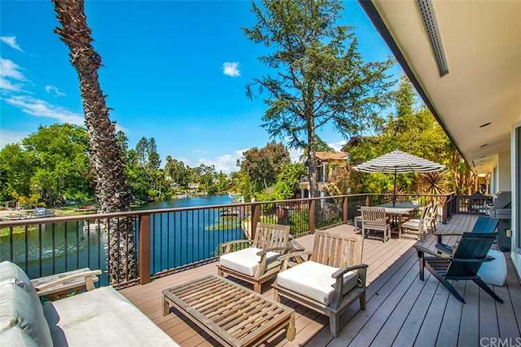 2215 Heather Ln Newport Beach, CA 92660