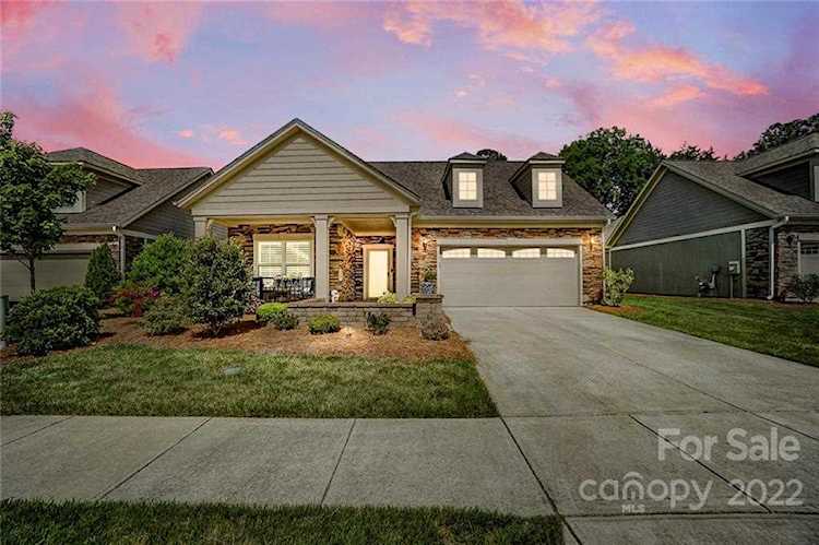 1405 Morningmist Ct Waxhaw, NC 28173