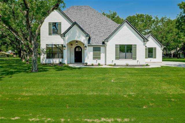 8019 W Landings Road Granbury, TX 76049