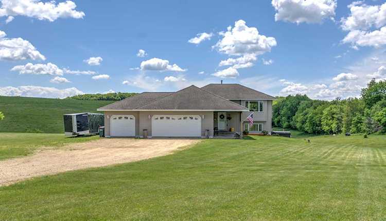 951 65th Avenue Roberts, WI 54023 | MLS 6205439 Photo 1