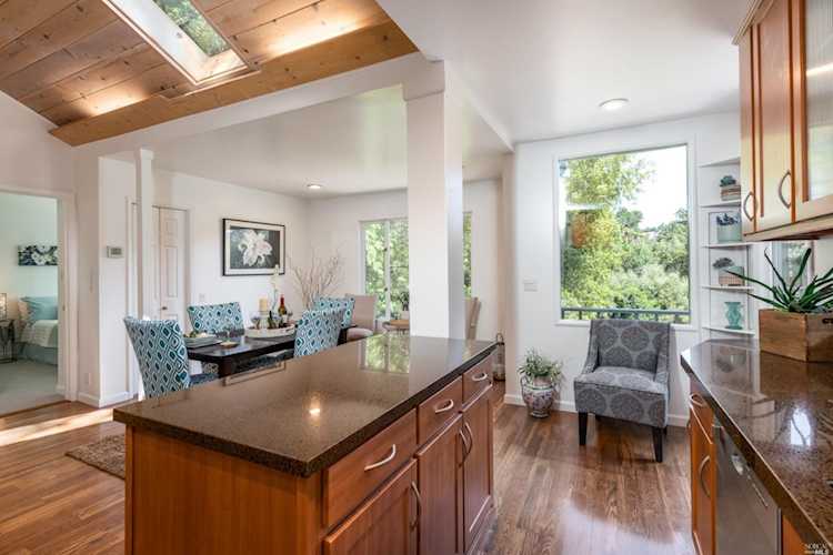 85 Spruce Road Fairfax, CA 94930
