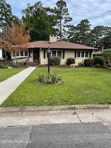 202 W Vance Street Williamston, NC 27892