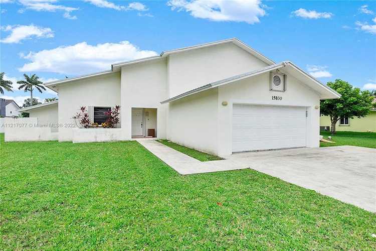 15830 SW 148th Ct Miami, FL 33187