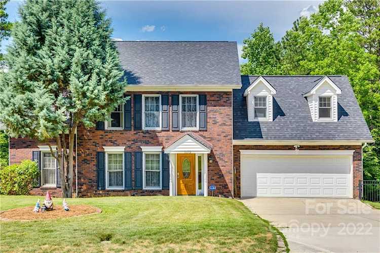11172 Water Trace Dr Tega Cay, SC 29708