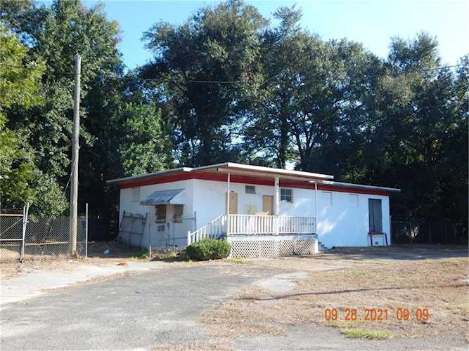 15 Lillian Springs Rd Quincy, FL 32351