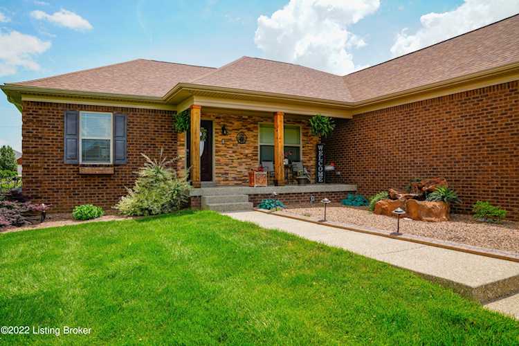 125 Wood Rock Ct Mt Washington, KY 40047