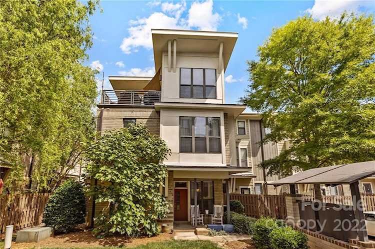 946 Warren Burgess Ln Charlotte, NC 28205