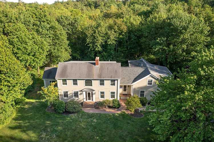 53 Spring Rd Rye, NH 03870