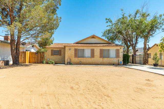 5058 W Ave L8 Lancaster, CA 93536