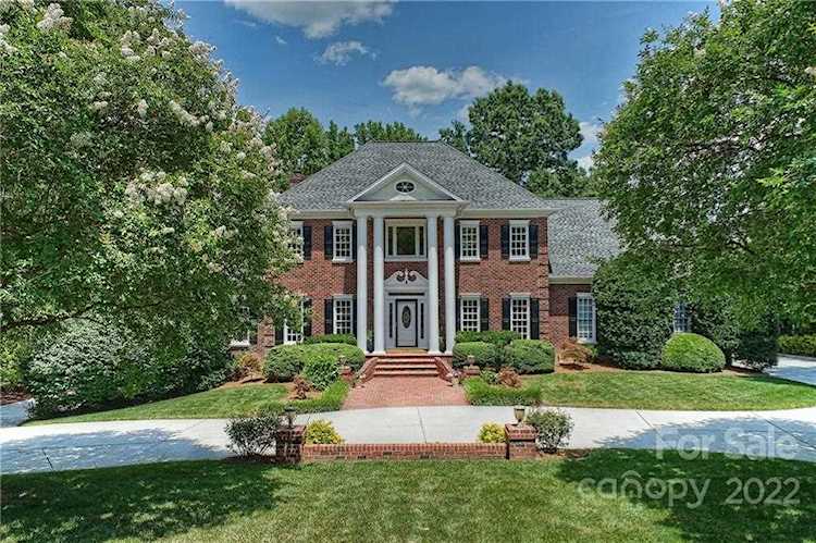 4401 Piper Glen Dr Charlotte, NC 28277