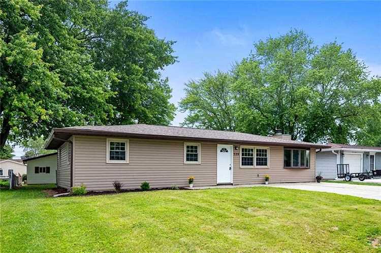 539 Hawthorne Ave Anderson, IN 46011 | MLS 21862996 Photo 1