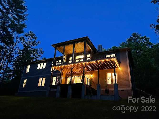 74 Crossings Circle Fairview, NC 28730