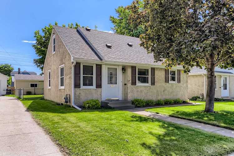 2751 Grand Street NE Minneapolis, MN 55418 | MLS 6202011 Photo 1