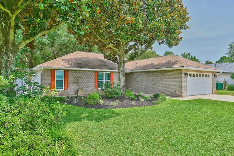 308 Holly Street Destin, FL 32541