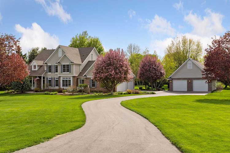 4270 Mcdonald Drive N Stillwater, MN 55082