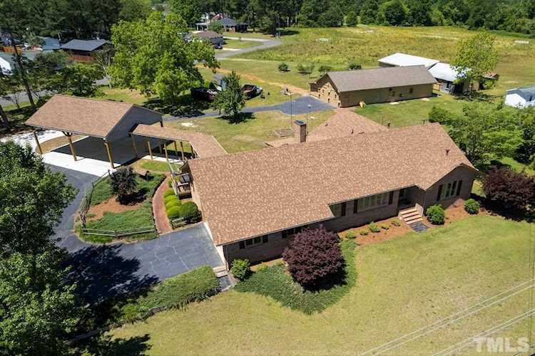 303 N Lincoln Street Benson, NC 27504