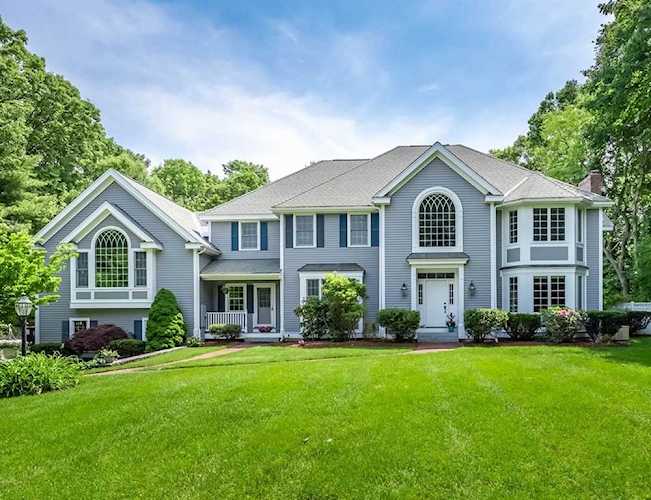 Andover, 8 Farnham Cir, MA, home for sale Photo 1
