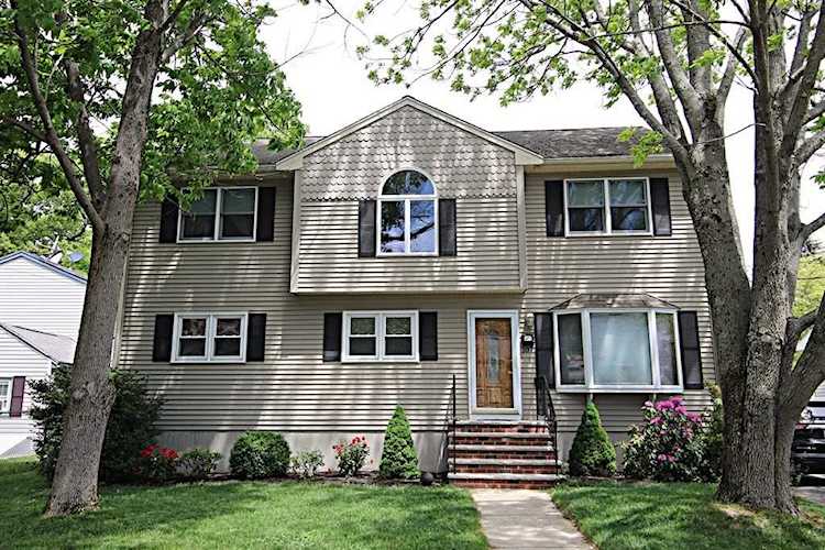 107 Bartholomew Street Peabody, MA 01960