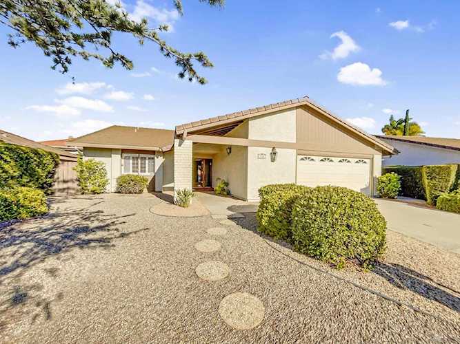 12687 Camino Vuelo San Diego, CA 92128