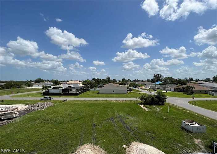 318 SW 25th Place Cape Coral, FL 33991 | MLS 222045265 Photo 1