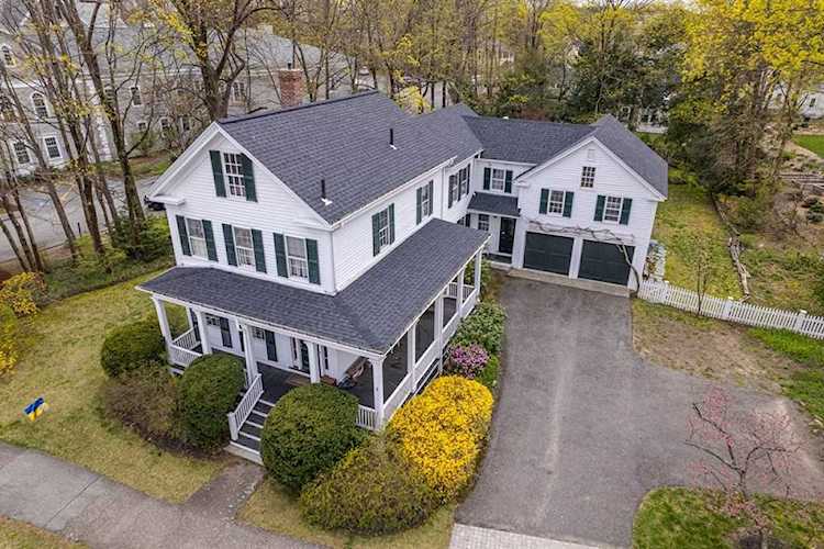 MLS#:72994821 Lexington Green Lexington, 1932 Massachusetts Ave, MA, home for sale Photo 1