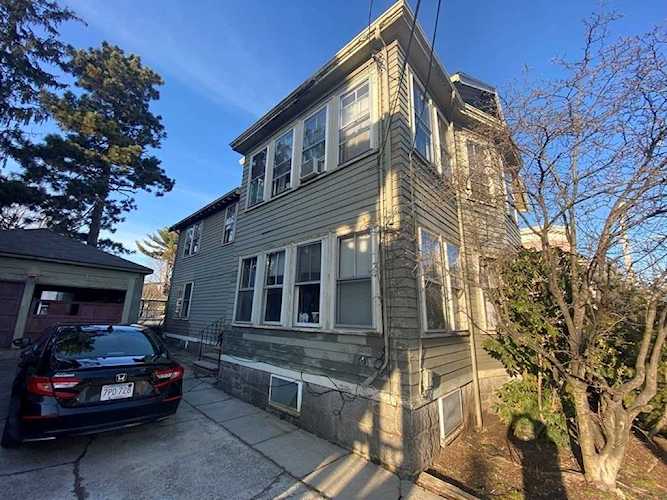 7 Palmer St in Salem, MA - Century 21 New England Photo 1