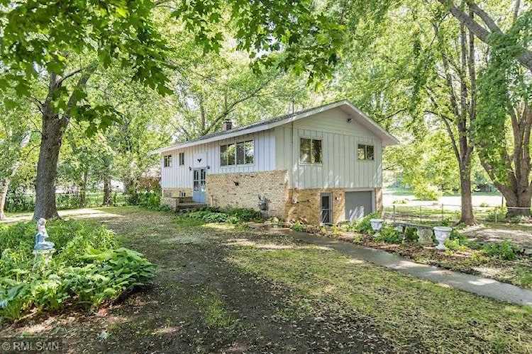 32140 Dresden Avenue Northfield, MN 55057