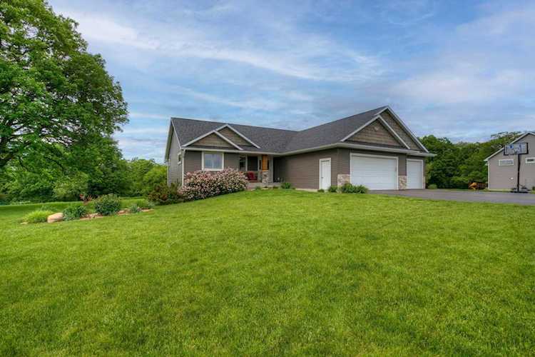 216 Walnut Hill Way River Falls, WI 54022 | MLS 6213502 Photo 1