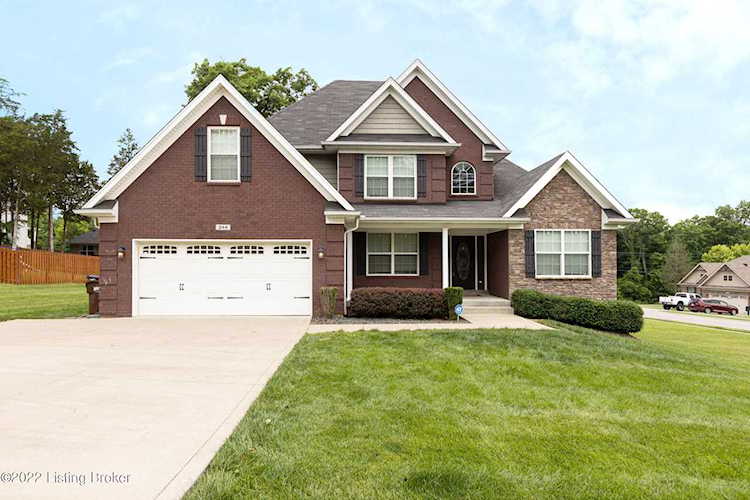 244 River Falls Dr Mt Washington, KY 40047