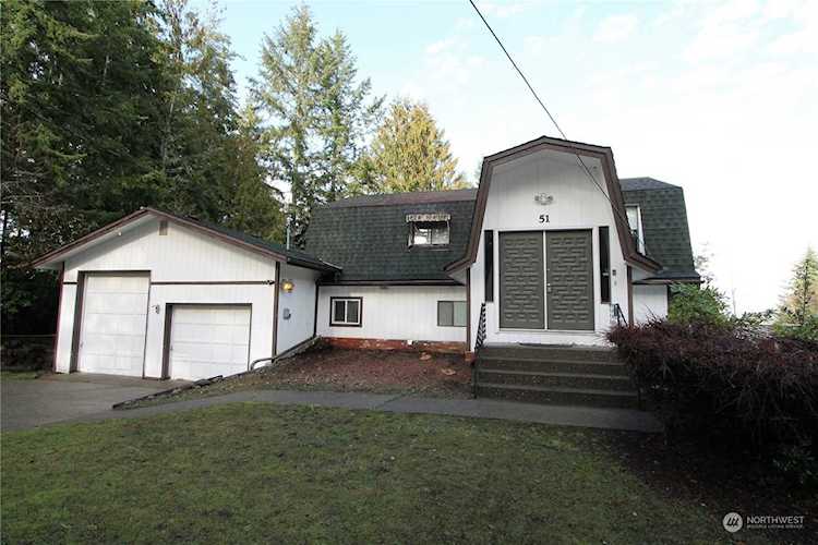 51 E Snow Cap Dr Belfair, WA 98528